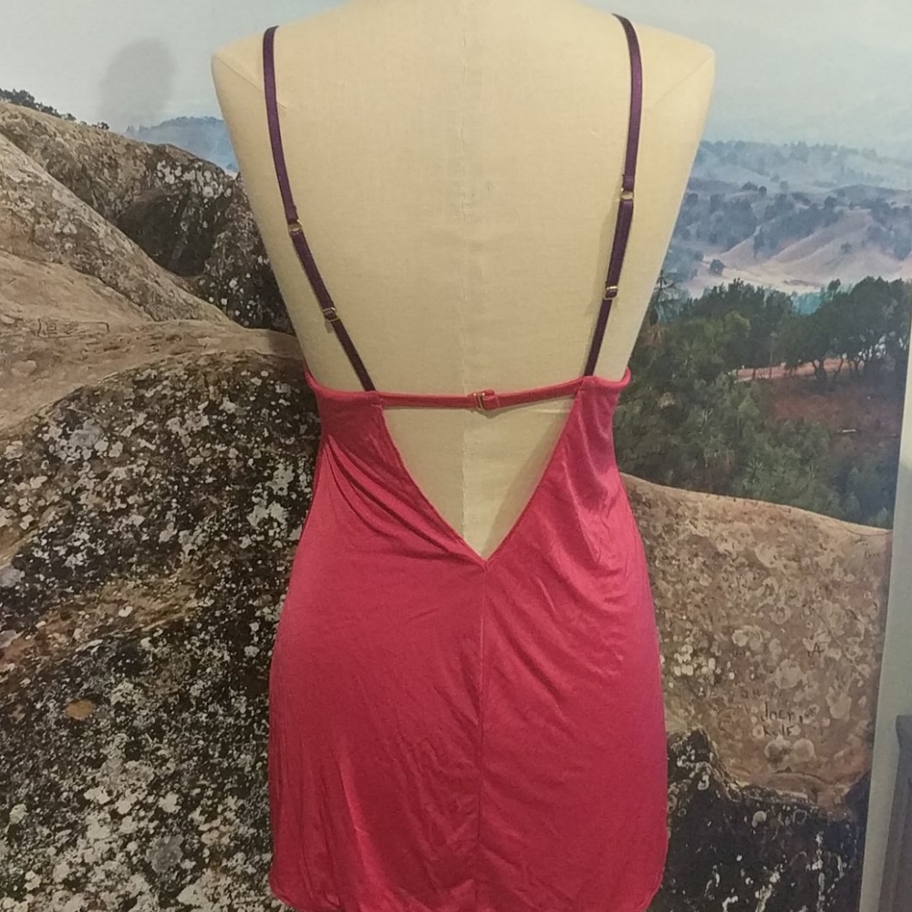 VS Slip - Picture 2 of 4